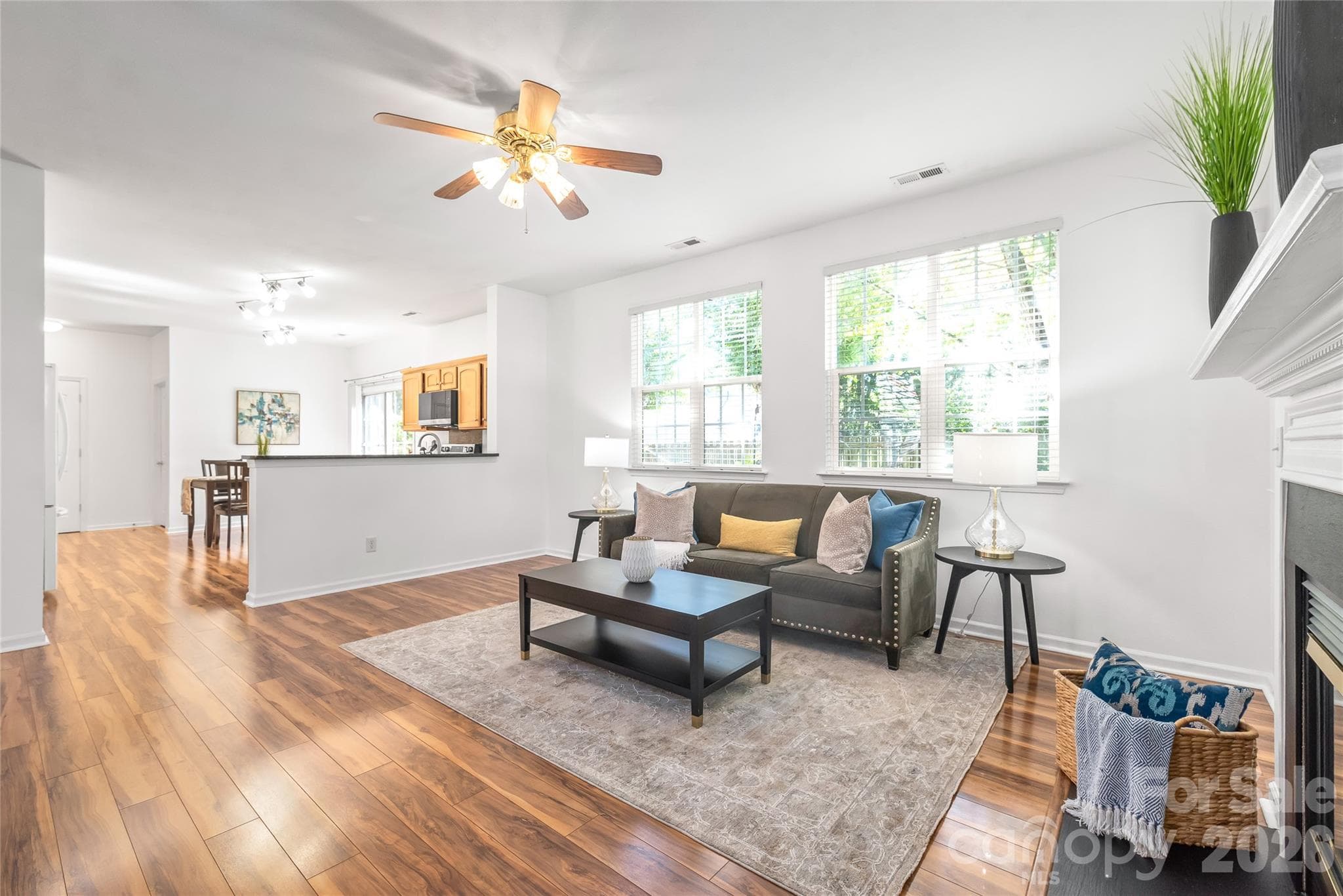 Single Family Residence at 15926 Bubbling Branch Lane, Charlotte, photo 13 of 54