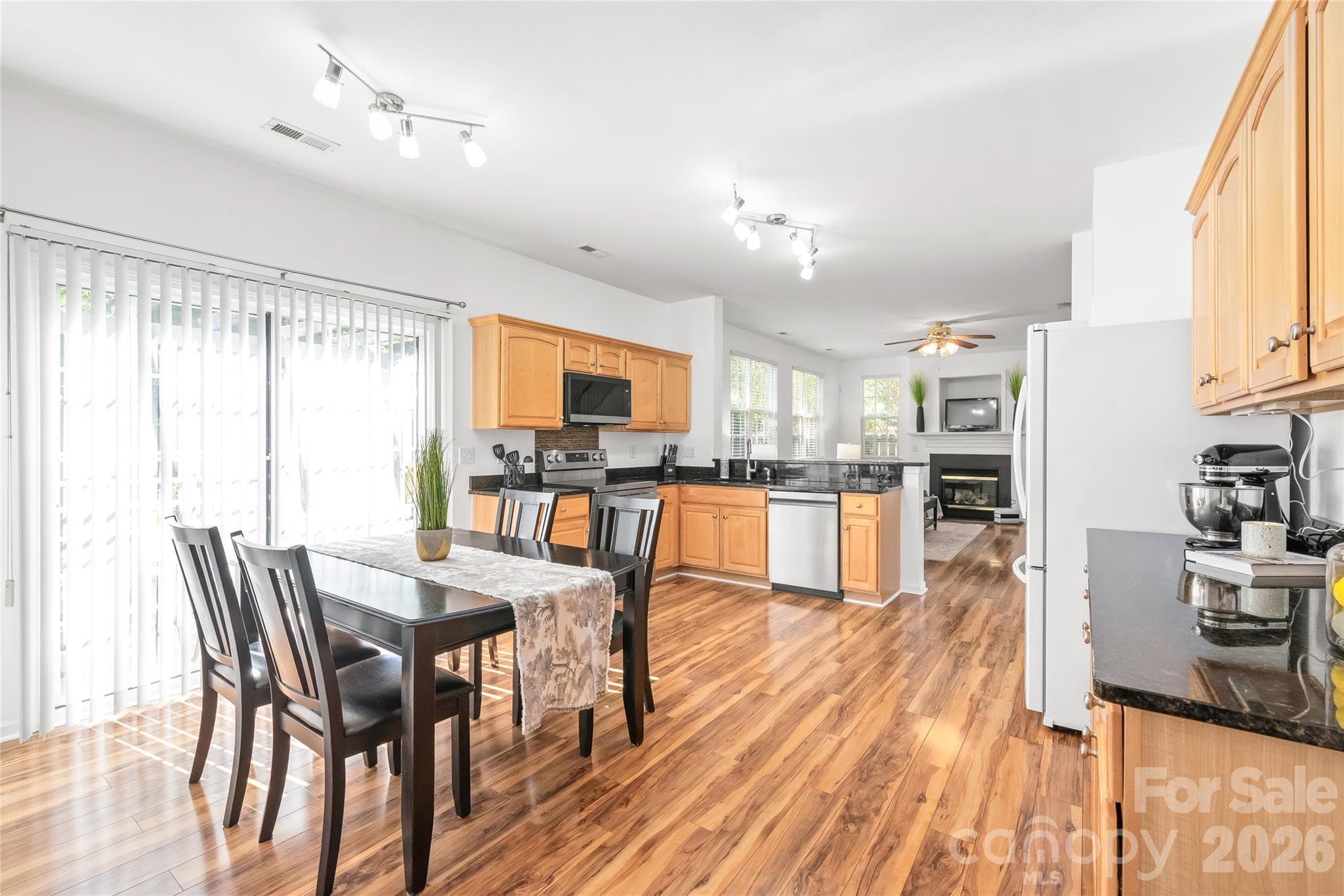 Single Family Residence at 15926 Bubbling Branch Lane, Charlotte, photo 23 of 54