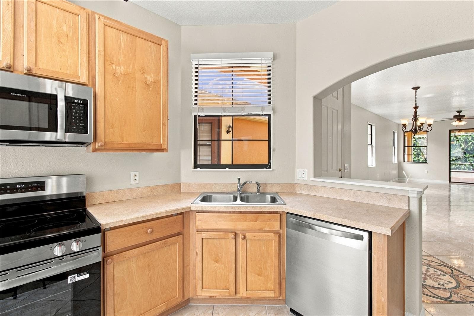 Single Family Residence at 864 GRAND CANAL DR, POINCIANA, photo 15 of 59
