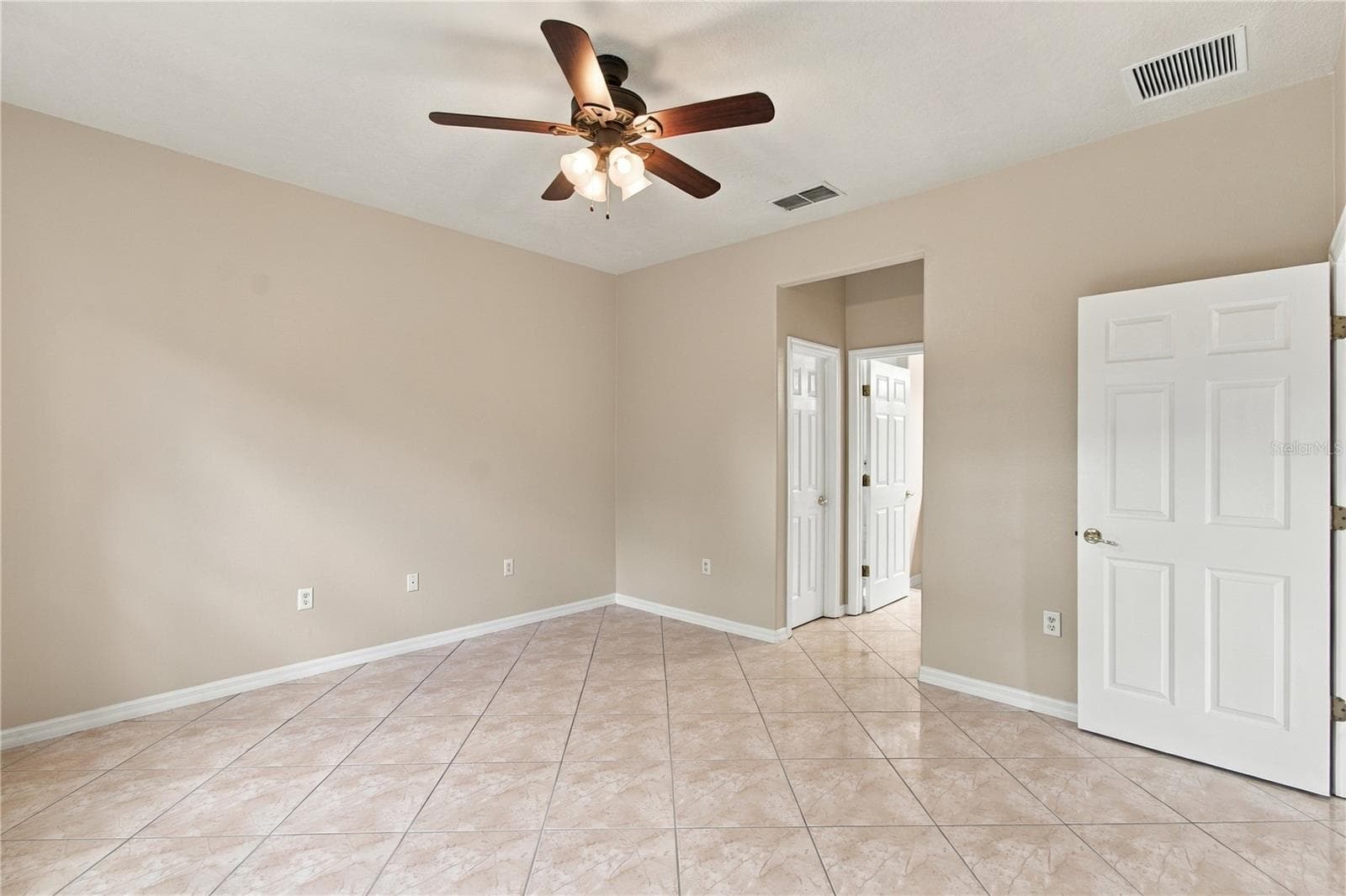 Single Family Residence at 864 GRAND CANAL DR, POINCIANA, photo 24 of 59