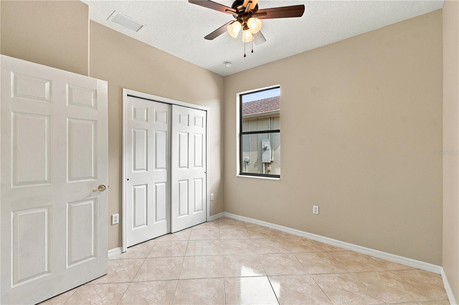 Single Family Residence at 864 GRAND CANAL DR, POINCIANA, photo 34 of 59