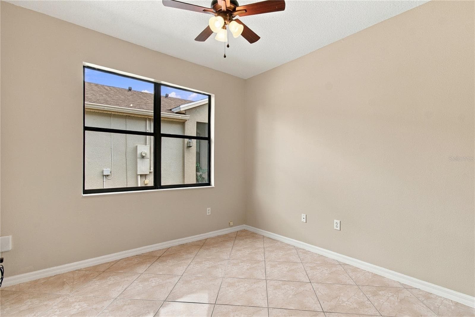 Single Family Residence at 864 GRAND CANAL DR, POINCIANA, photo 41 of 59