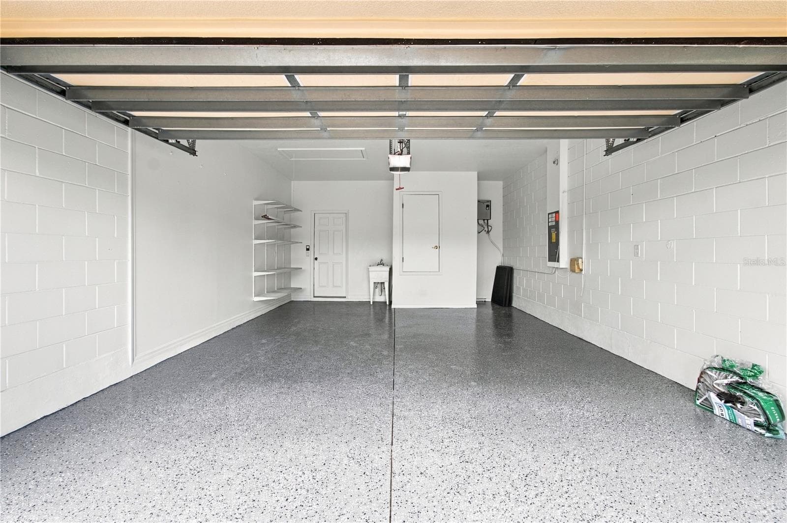 Freshly Painted Garage - 864 GRAND CANAL DR, POINCIANA