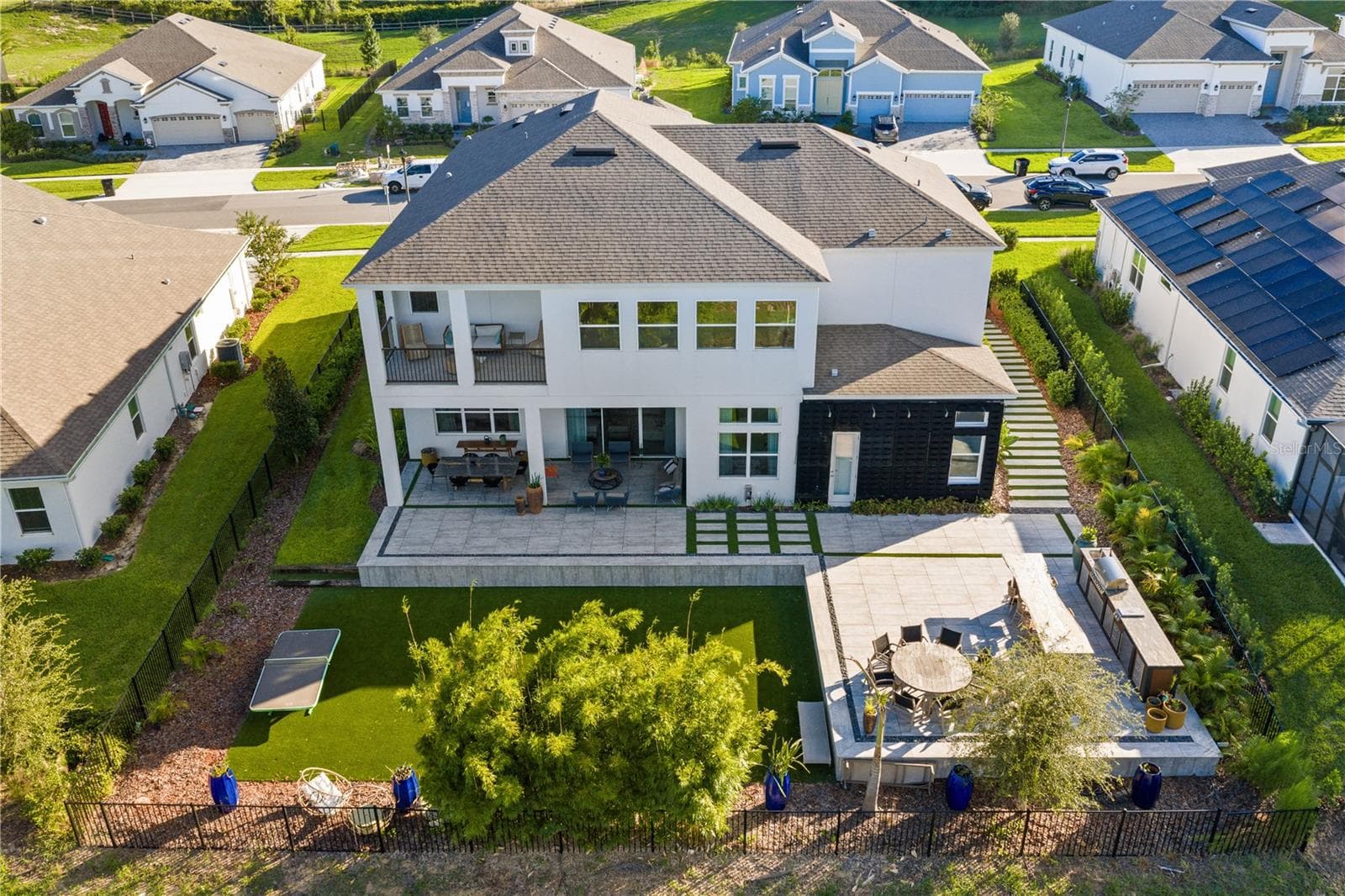 Single Family Residence at 16143 BARKLY RIDGE CT, WINTER GARDEN, photo 4 of 62