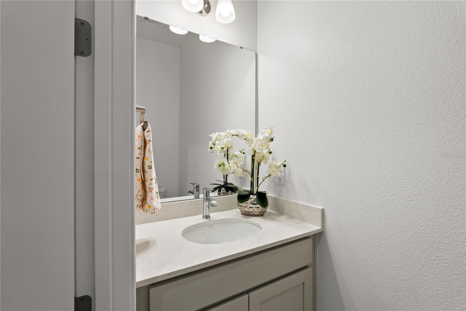 Second Half Bath / second floor - 16143 BARKLY RIDGE CT, WINTER GARDEN
