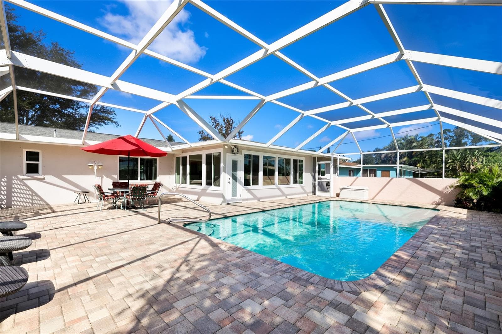Elevated Pool Cage - 3327 S LOCKWOOD RIDGE RD, SARASOTA