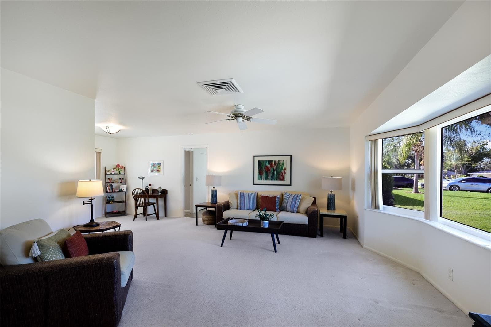 Spacious Living Room - 3327 S LOCKWOOD RIDGE RD, SARASOTA