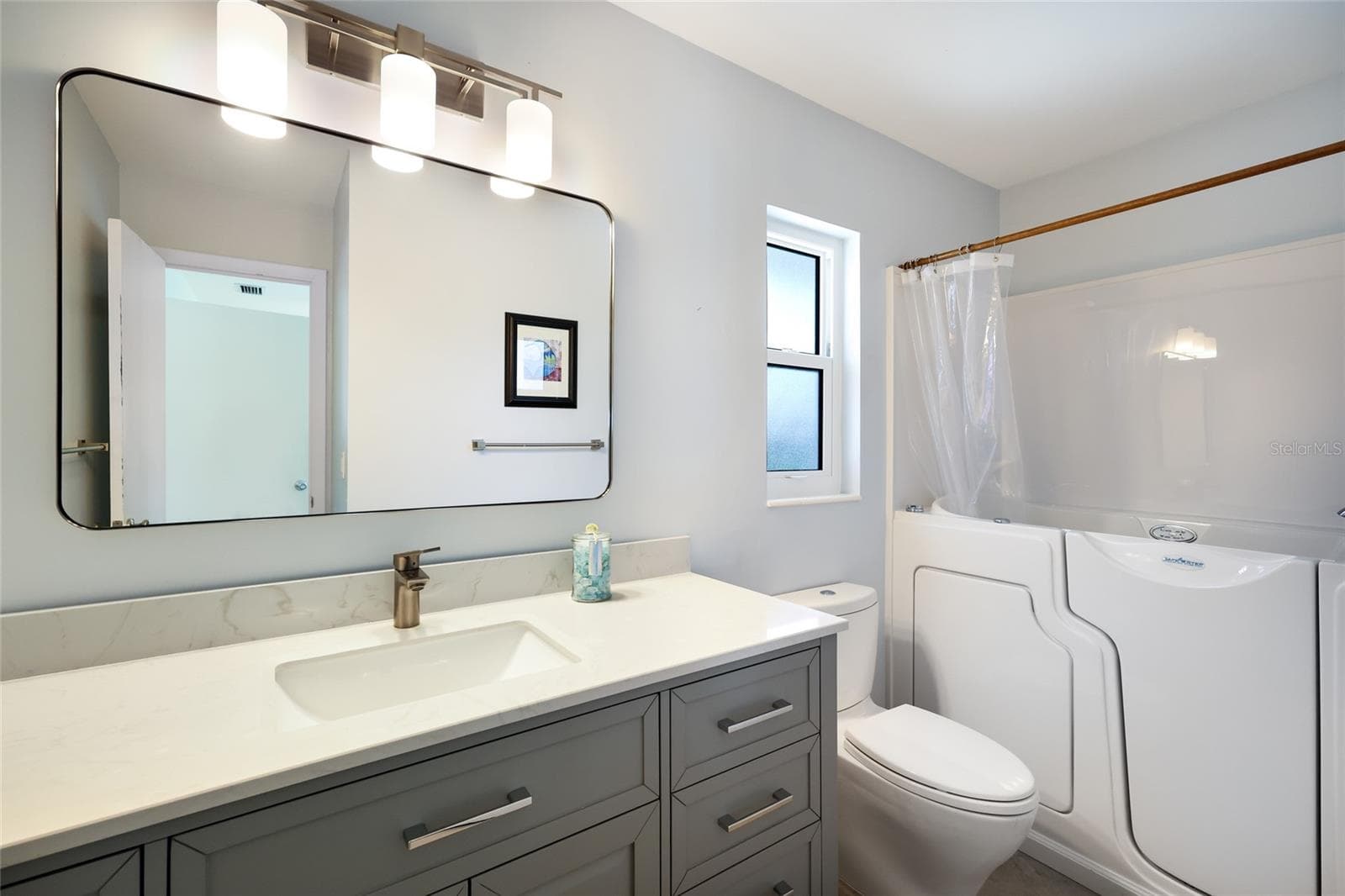 Walk-in, Hydro-tub - 3327 S LOCKWOOD RIDGE RD, SARASOTA
