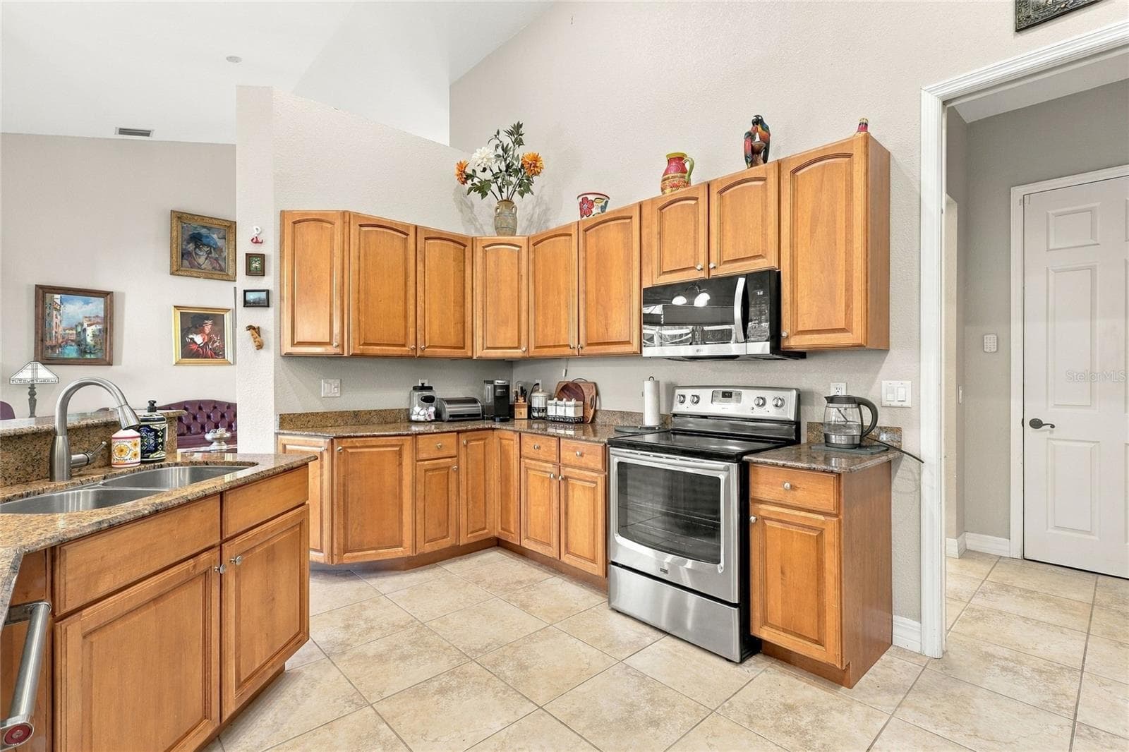 new appliances - 4364 SKYWAY AVE, NORTH PORT