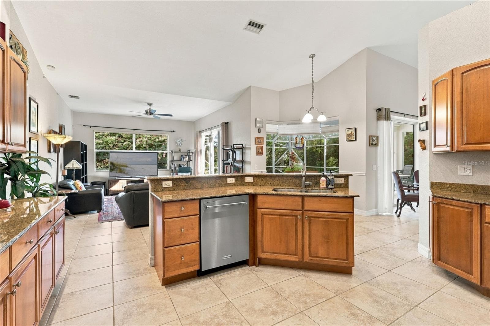 open floor plan - 4364 SKYWAY AVE, NORTH PORT