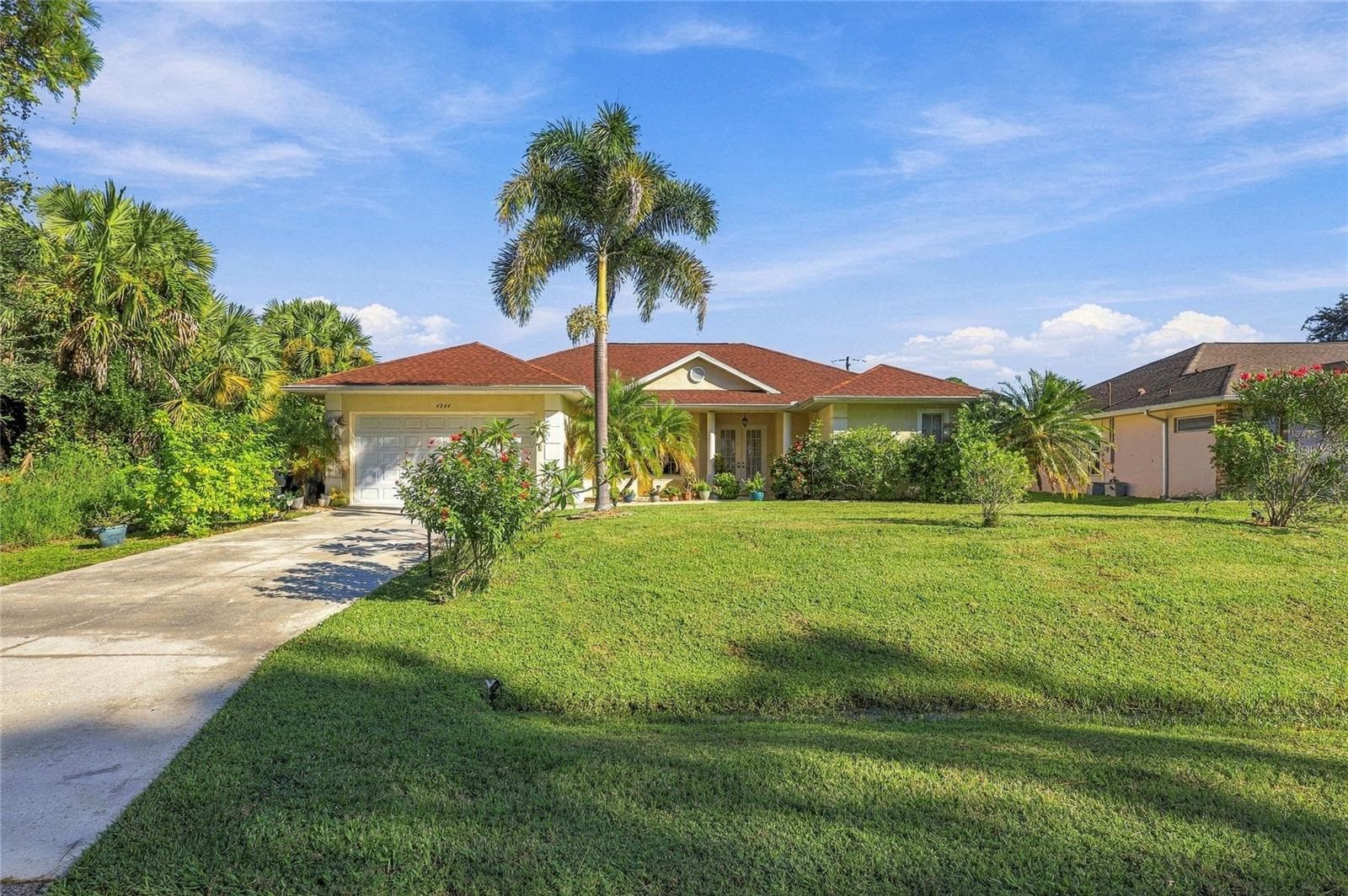 quite street - 4364 SKYWAY AVE, NORTH PORT