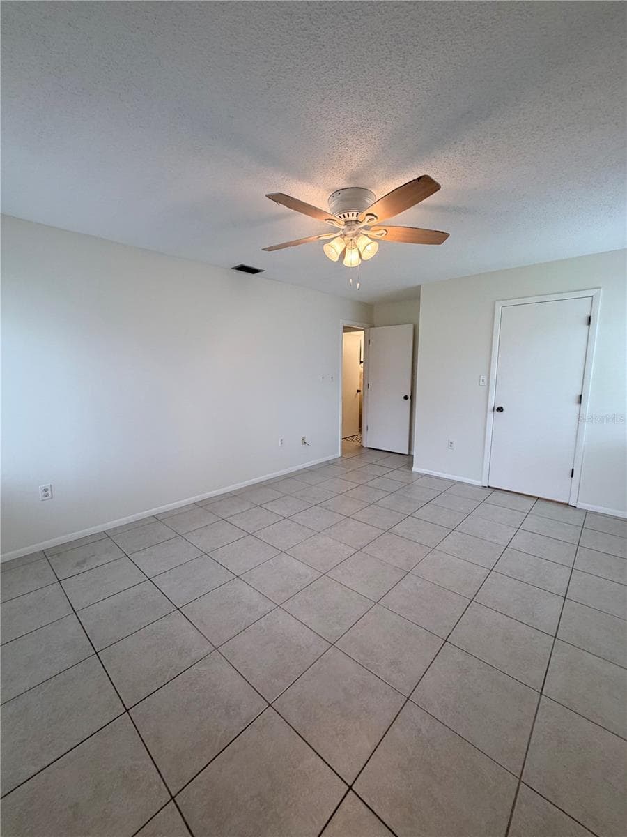Condominium at 1119 68TH AVENUE DR W #1119, BRADENTON, photo 11 of 15