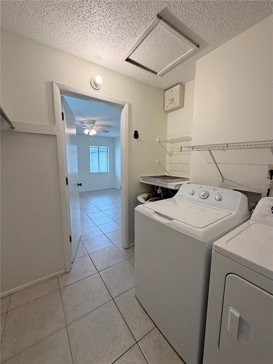 Condominium at 1119 68TH AVENUE DR W #1119, BRADENTON, photo 13 of 15