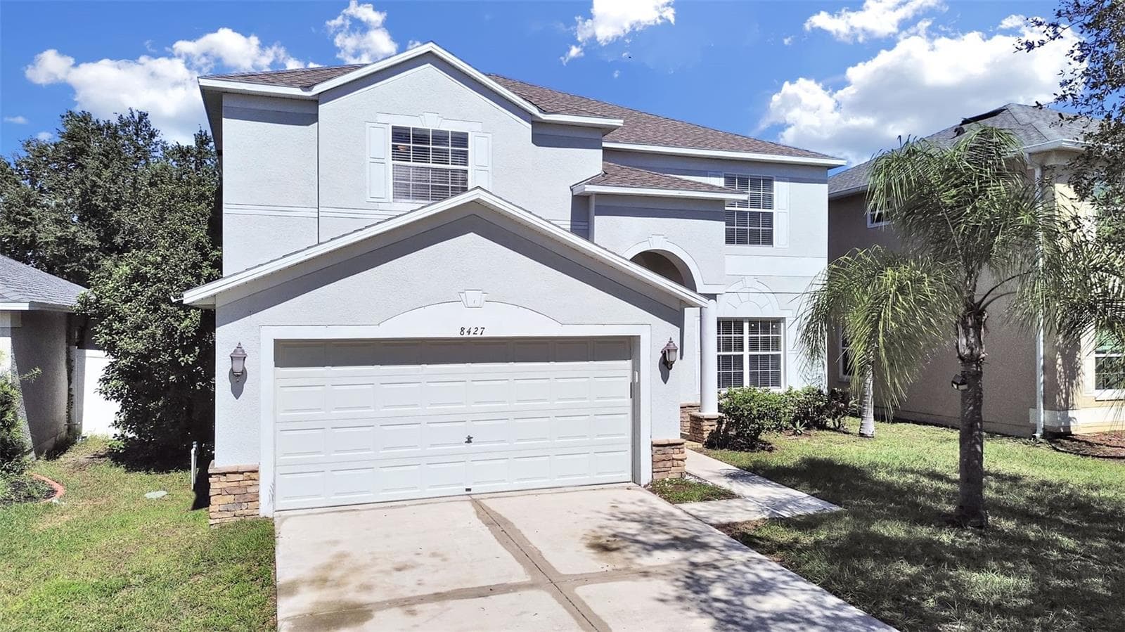 Front view - 8427 CARRIAGE POINTE DR, GIBSONTON