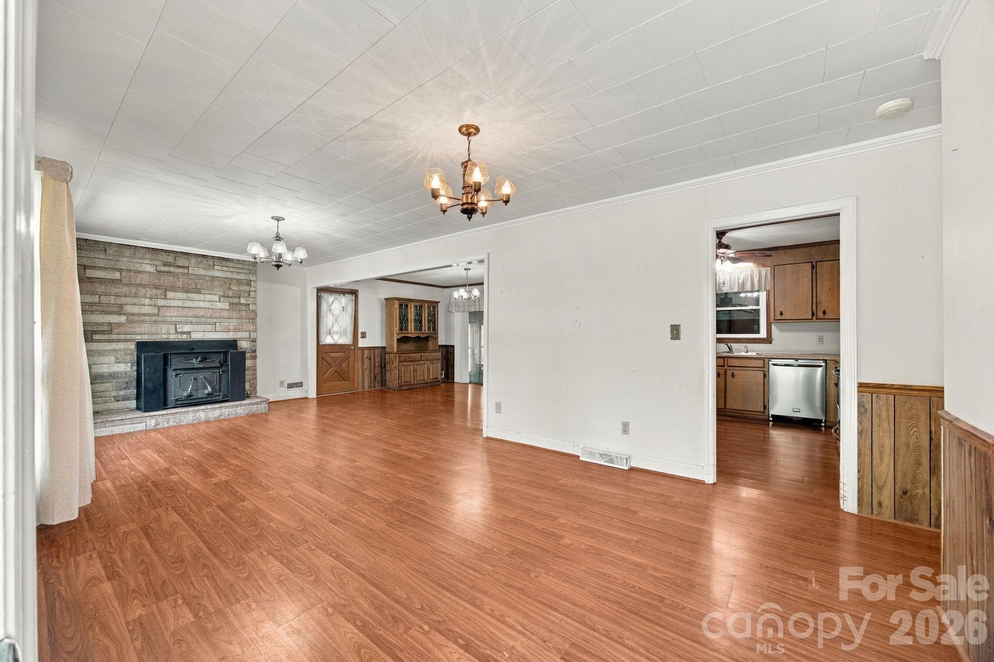 Living room - 816 Central Avenue, Locust