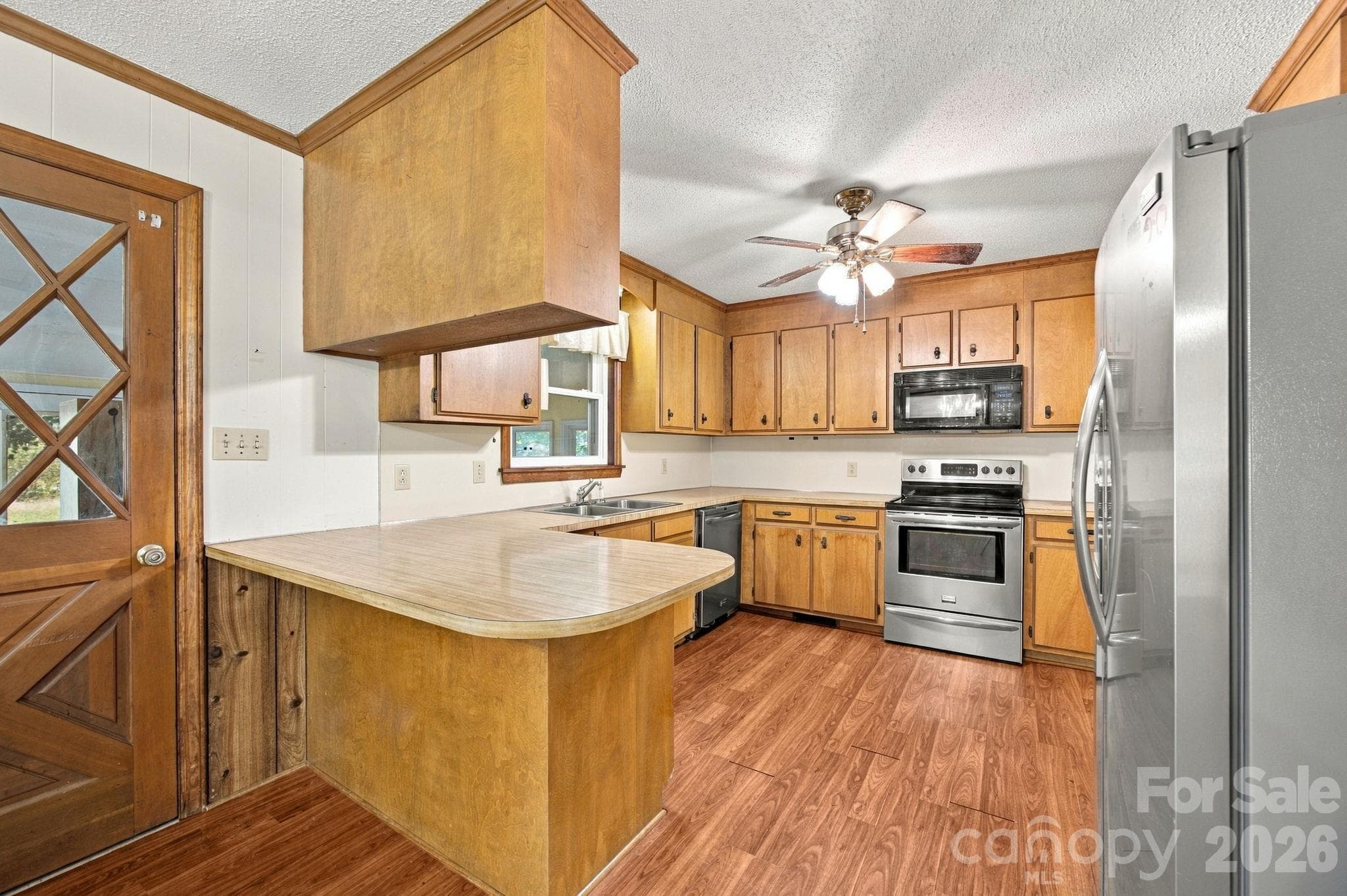 kitchen - 816 Central Avenue, Locust