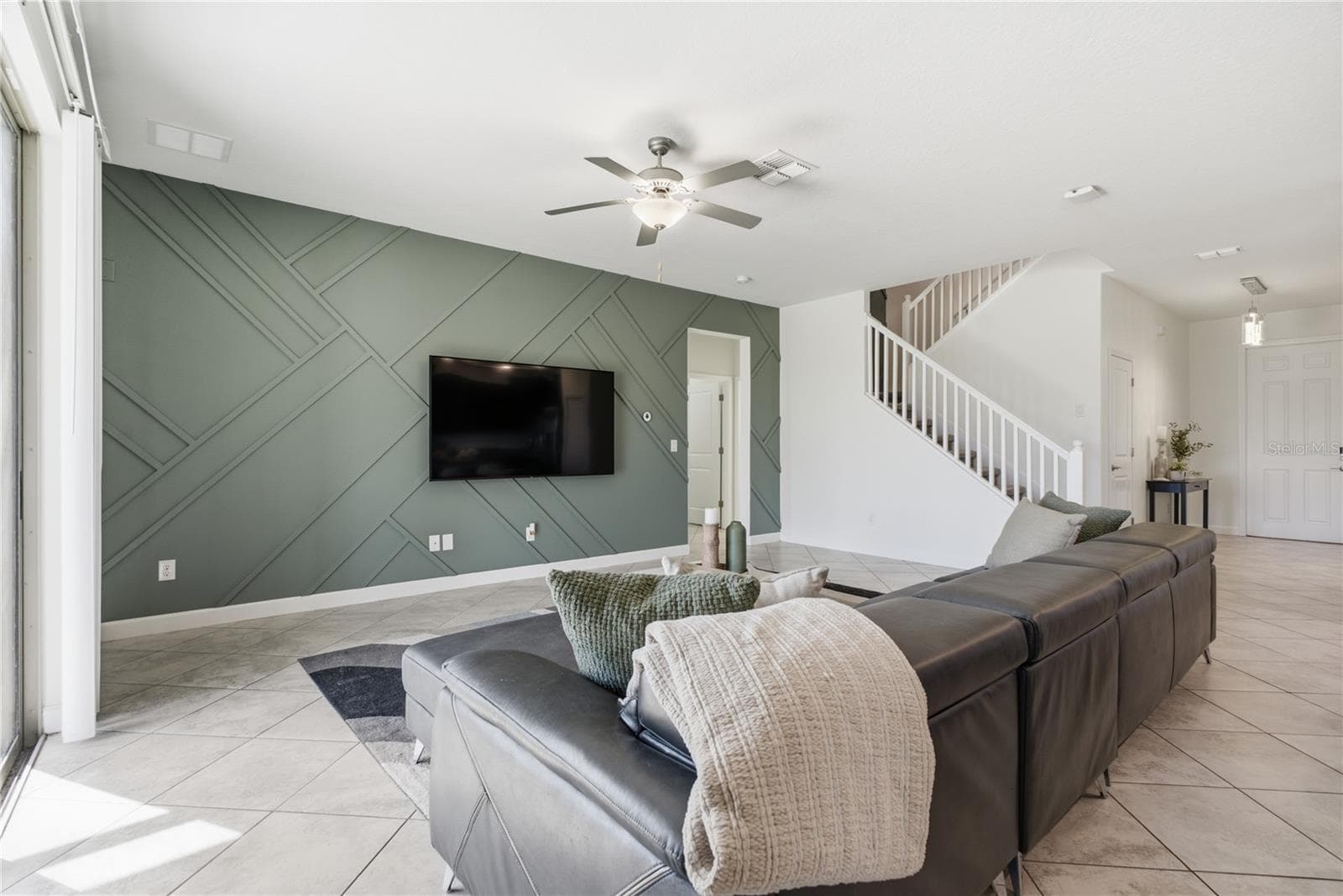 Grand room - 8960 SHADYSIDE LN, LAND O LAKES