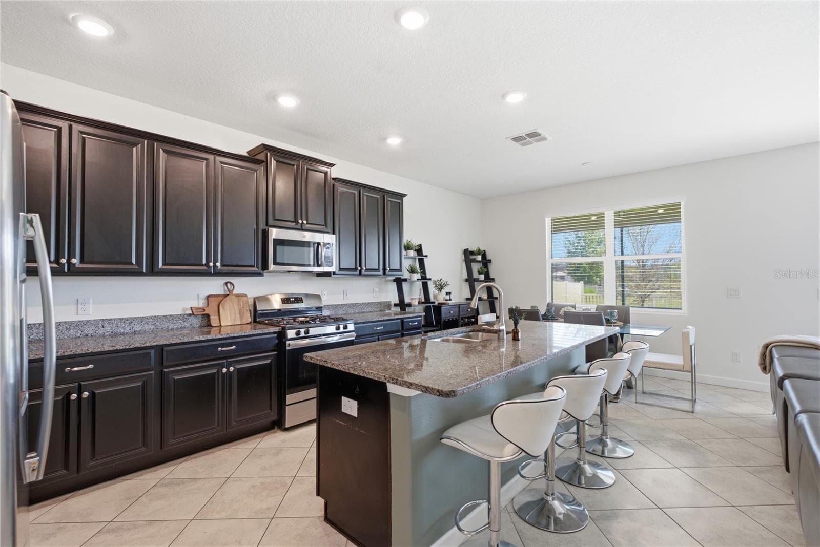 Single Family Residence at 8960 SHADYSIDE LN, LAND O LAKES, photo 18 of 51