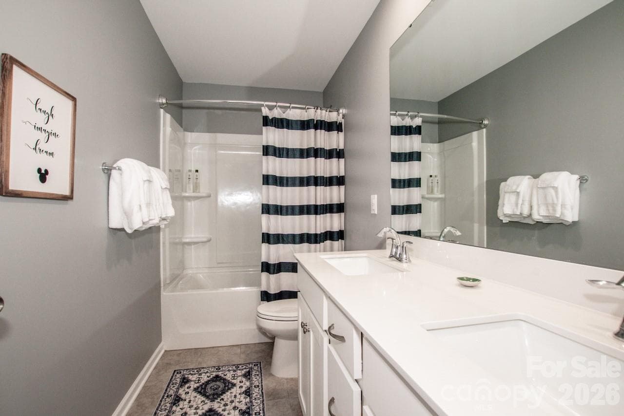 Full Bath in Upstairs Hall - 1944 Lowland Shade Court, Maiden