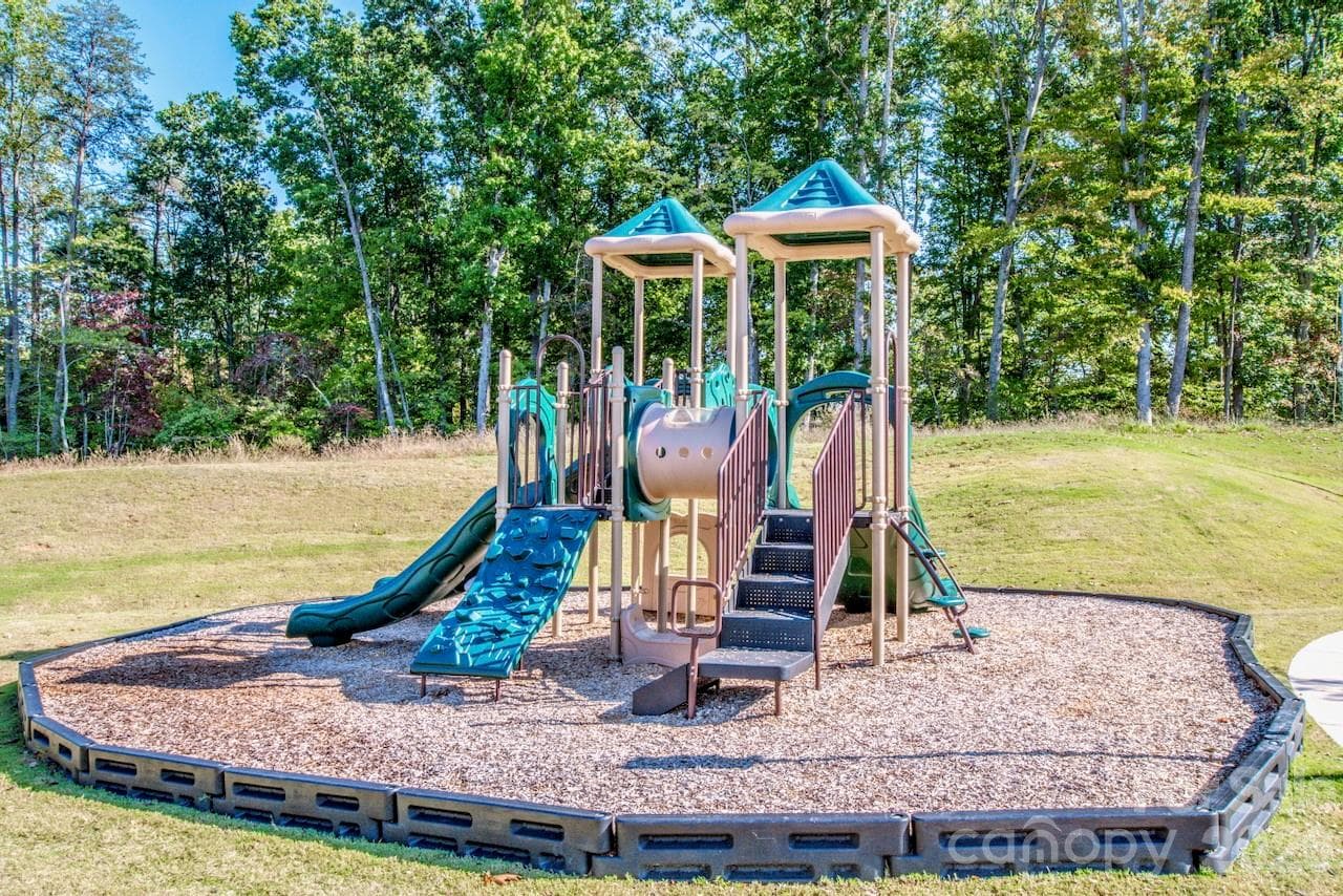 Nice size Playground for more outdoor fun! - 1944 Lowland Shade Court, Maiden
