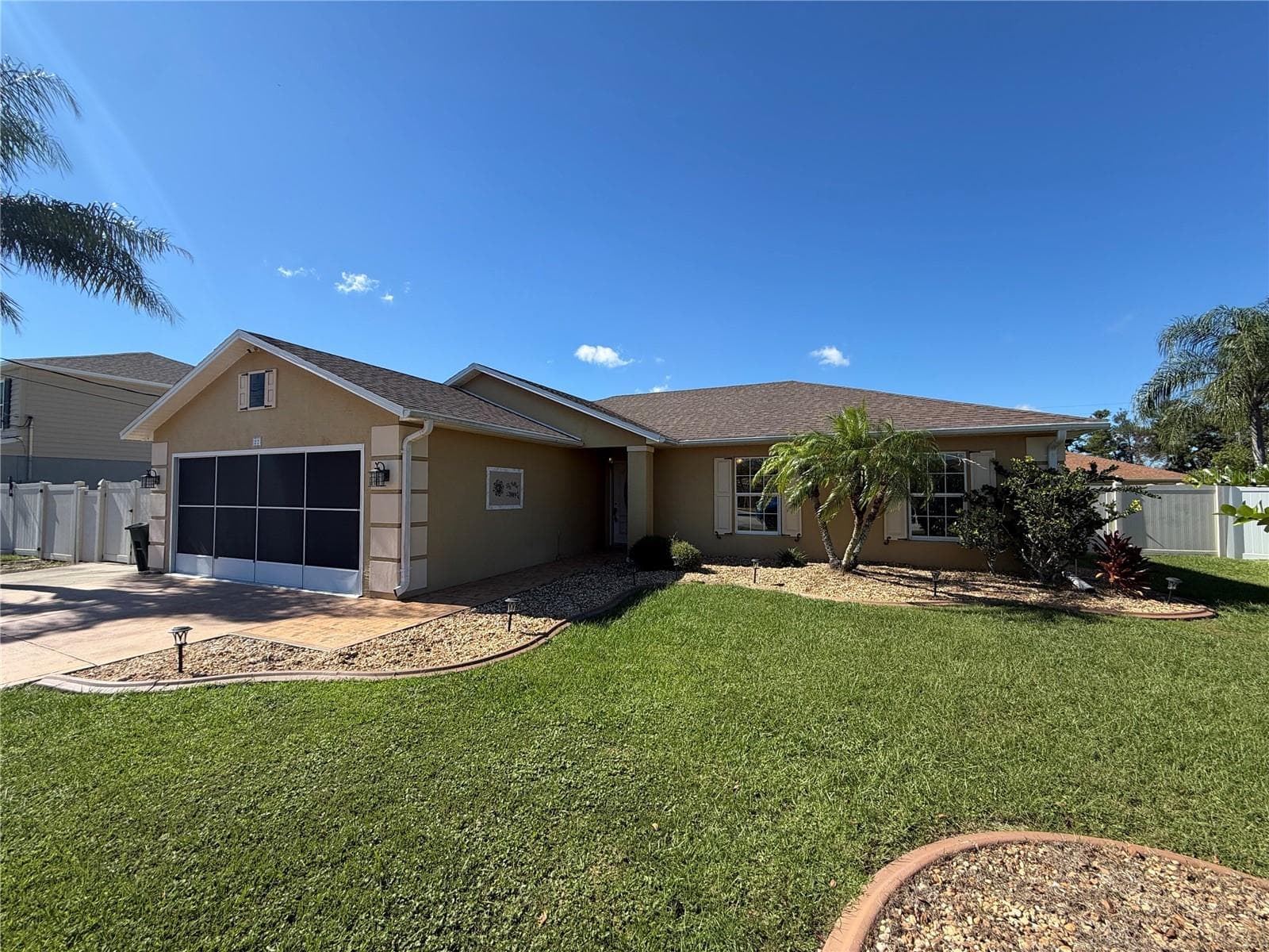 Single Family Residence at 22 FIRETHORN LN, PALM COAST, photo 32 of 34