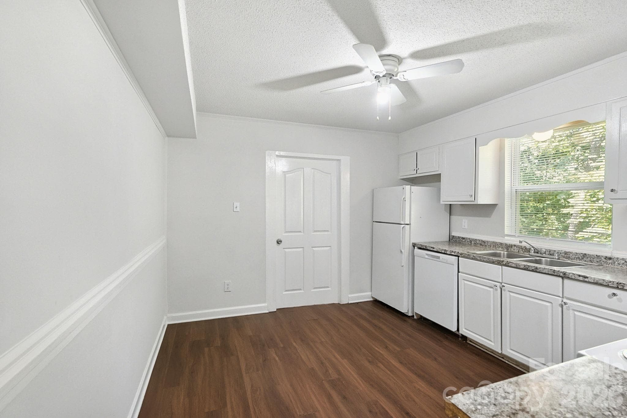 Single Family Residence at 5111 Belcamp Lane, Charlotte, photo 13 of 40
