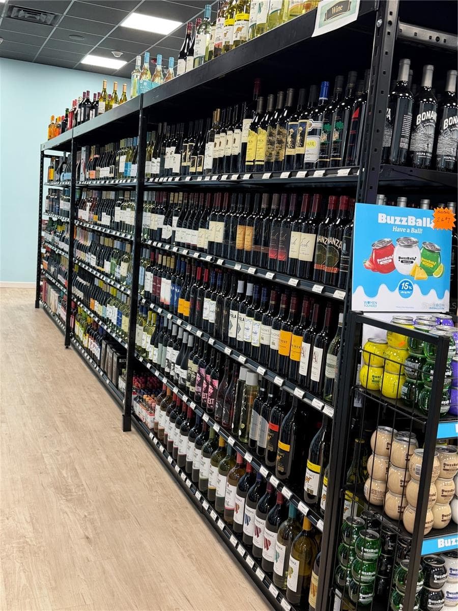 Retail at 4647 CLYDE MORRIS BLVD #503, PORT ORANGE, photo 2 of 3