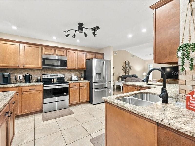 Single Family Residence at 393 MALPELO AVE, PUNTA GORDA, photo 7 of 89