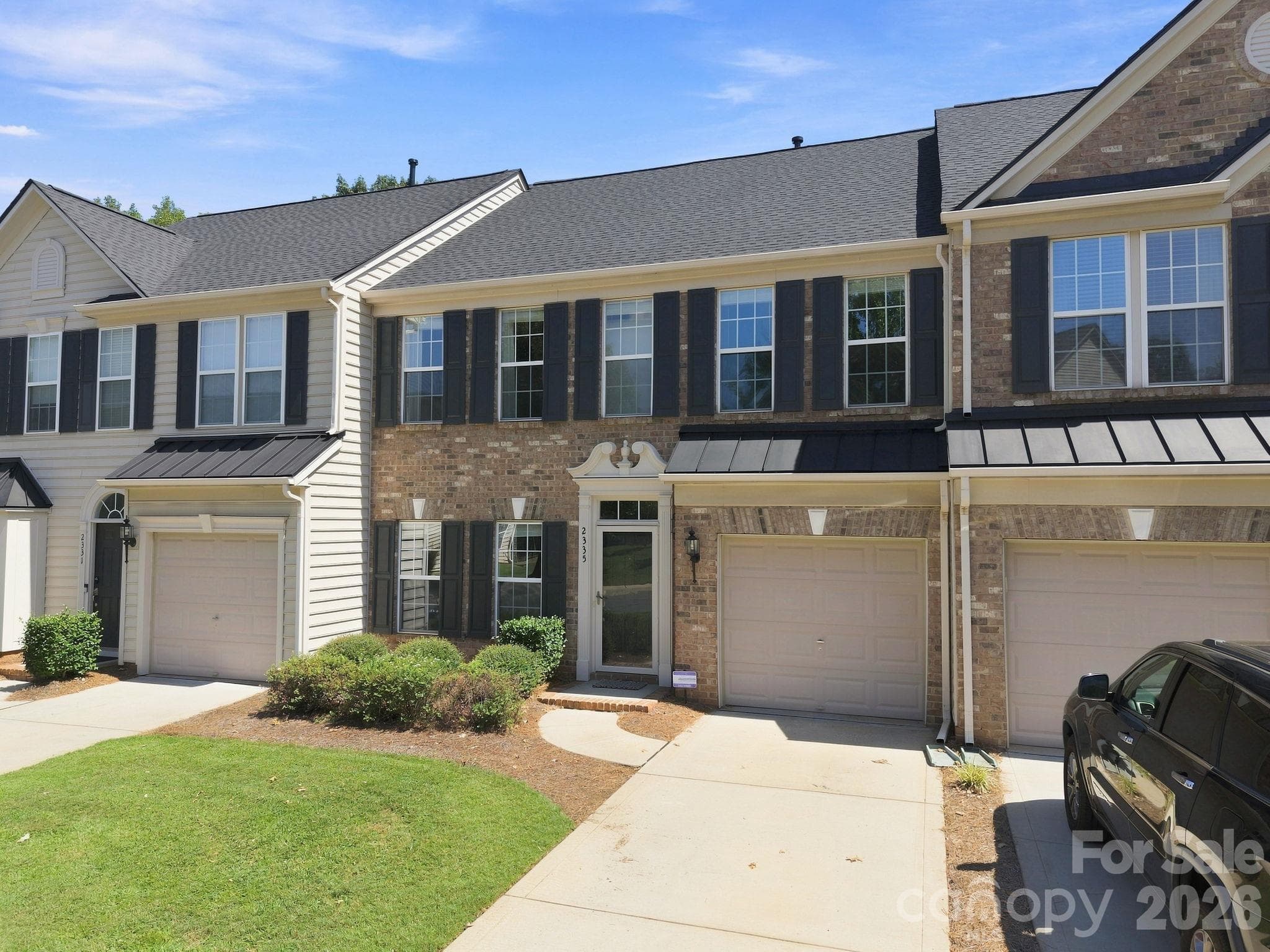 Townhouse with a private backyard and a one car garage2335 Whitford LaneCharlotte NC 28210 - 2335 Whitford Lane, Charlotte