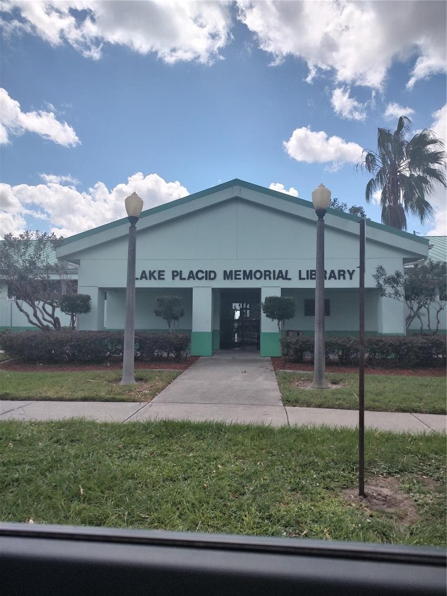 Visit the town's public library or basketball courts. - 1617 OAK AVE, LAKE PLACID