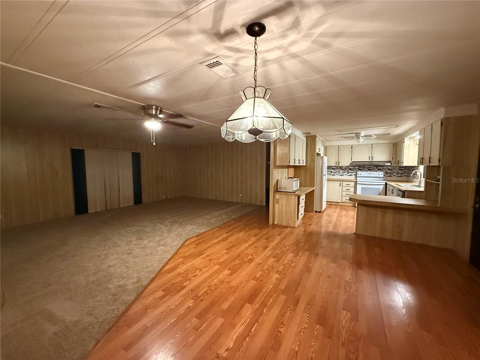 Manufactured Home at 42 ROBIN RD, WILDWOOD, photo 8 of 37