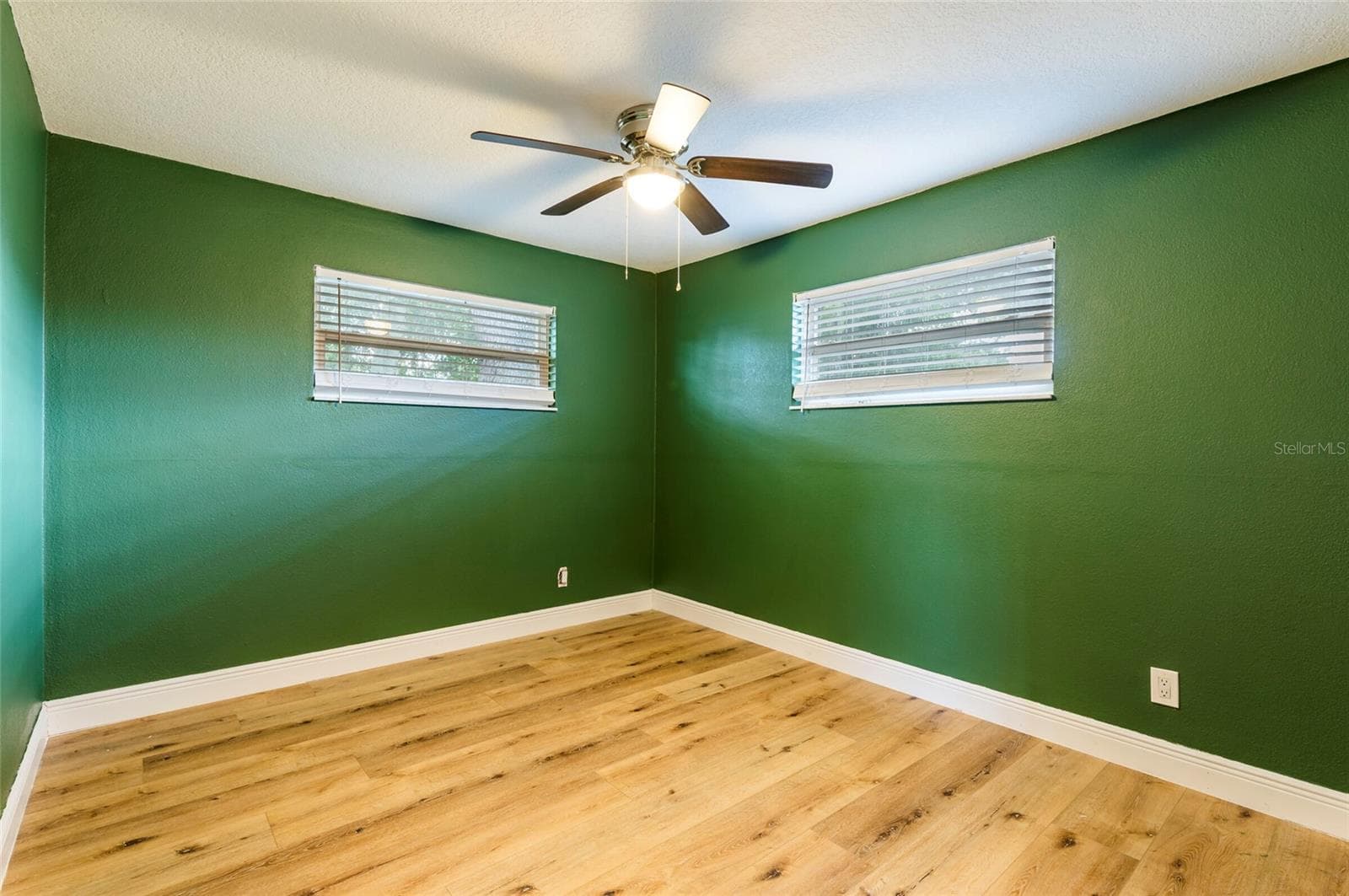 Single Family Residence at 1749 SUNSET POINT RD, CLEARWATER, photo 29 of 32
