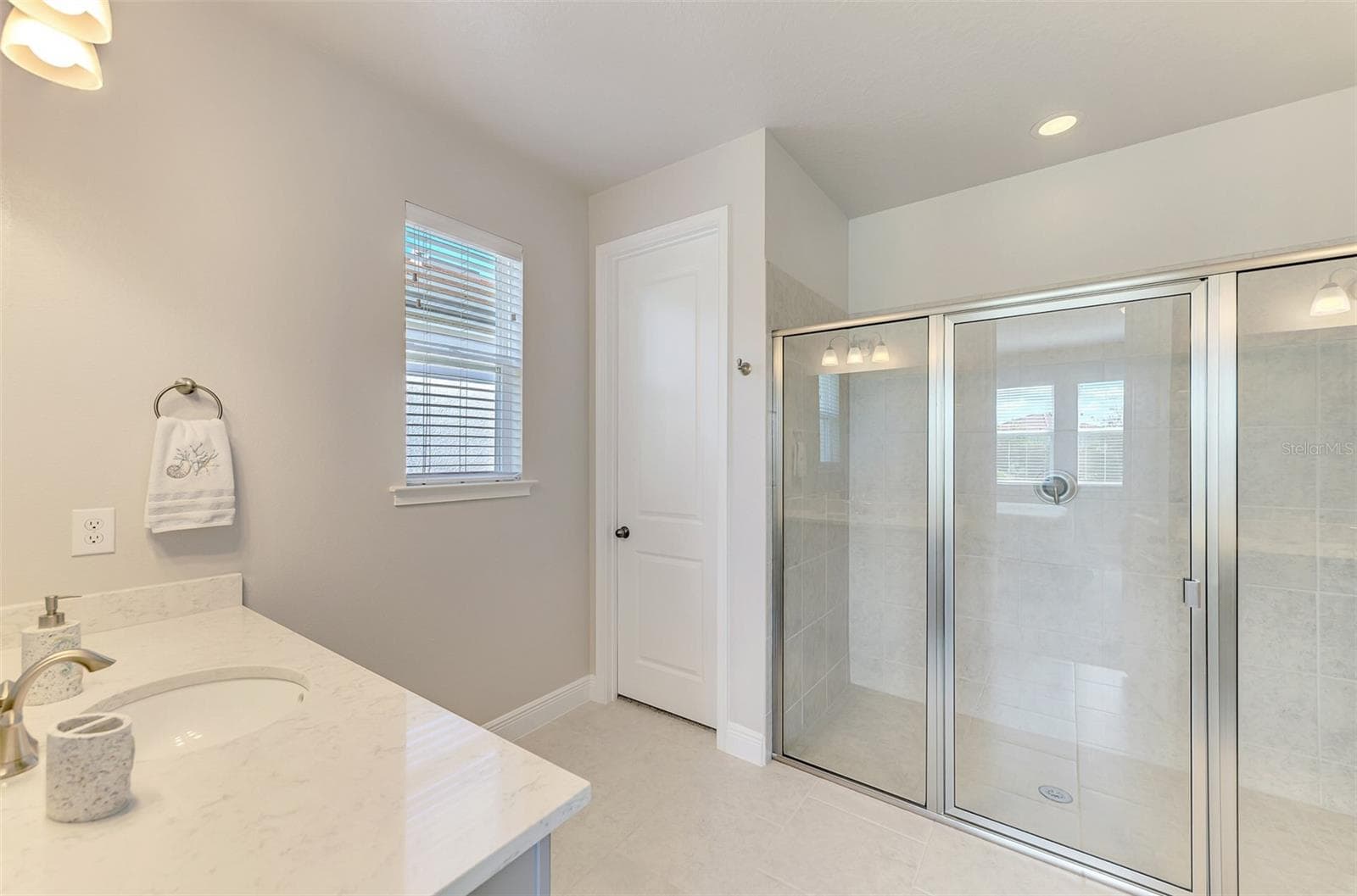 Single Family Residence at 5941 LONG SHORE LOOP, SARASOTA, photo 37 of 89