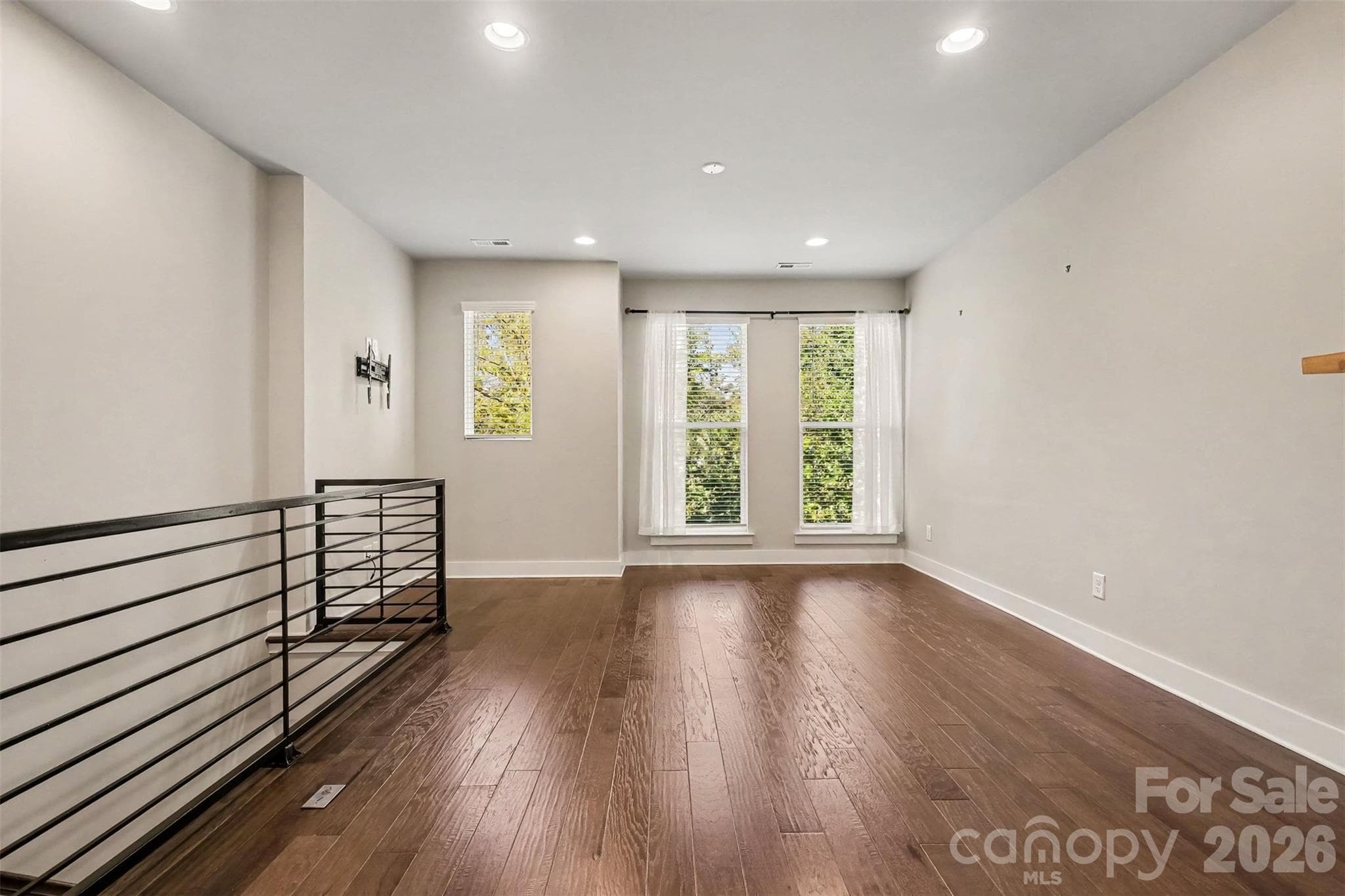 Townhouse at 327 Uptown West Drive, Charlotte, photo 10 of 33