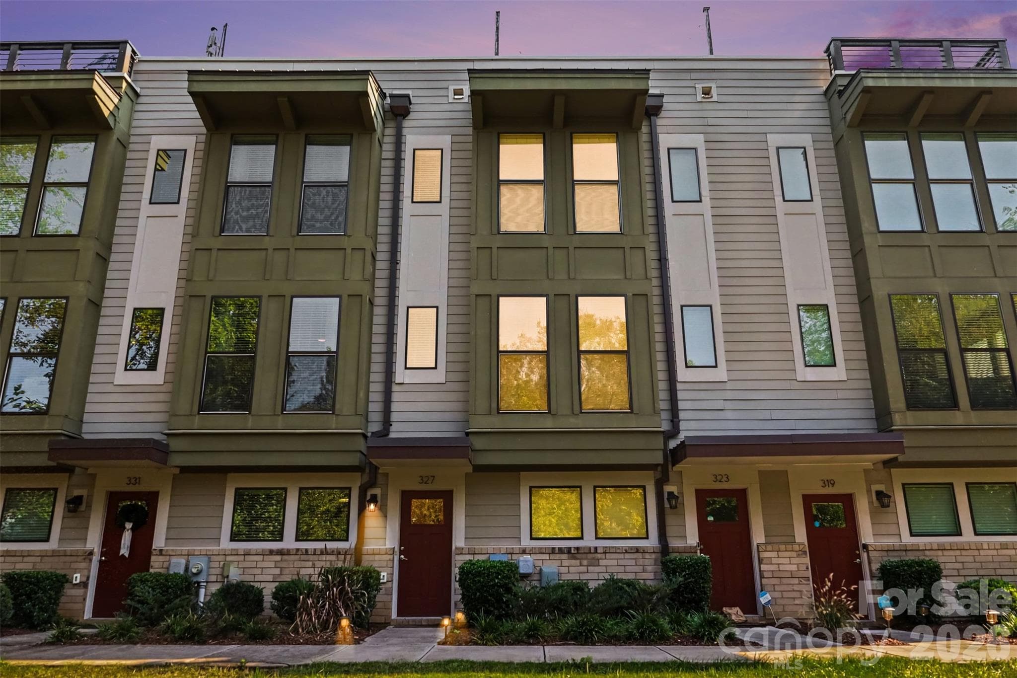 Townhouse at 327 Uptown West Drive, Charlotte, photo 33 of 33
