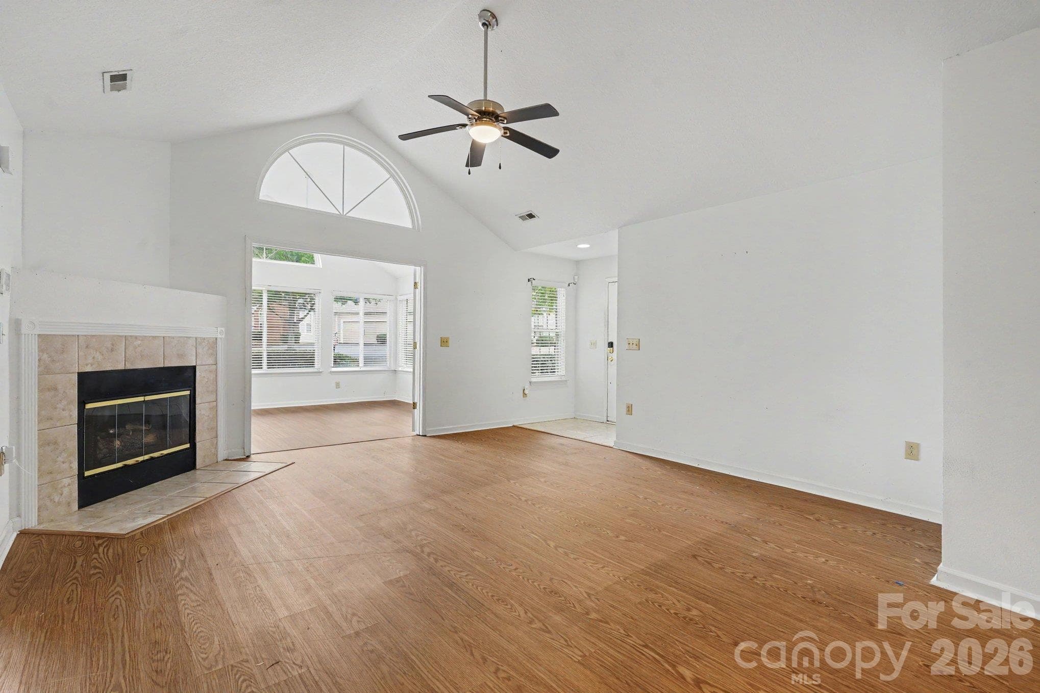 Condominium at 6809 Ledgestone Place, Charlotte, photo 5 of 38