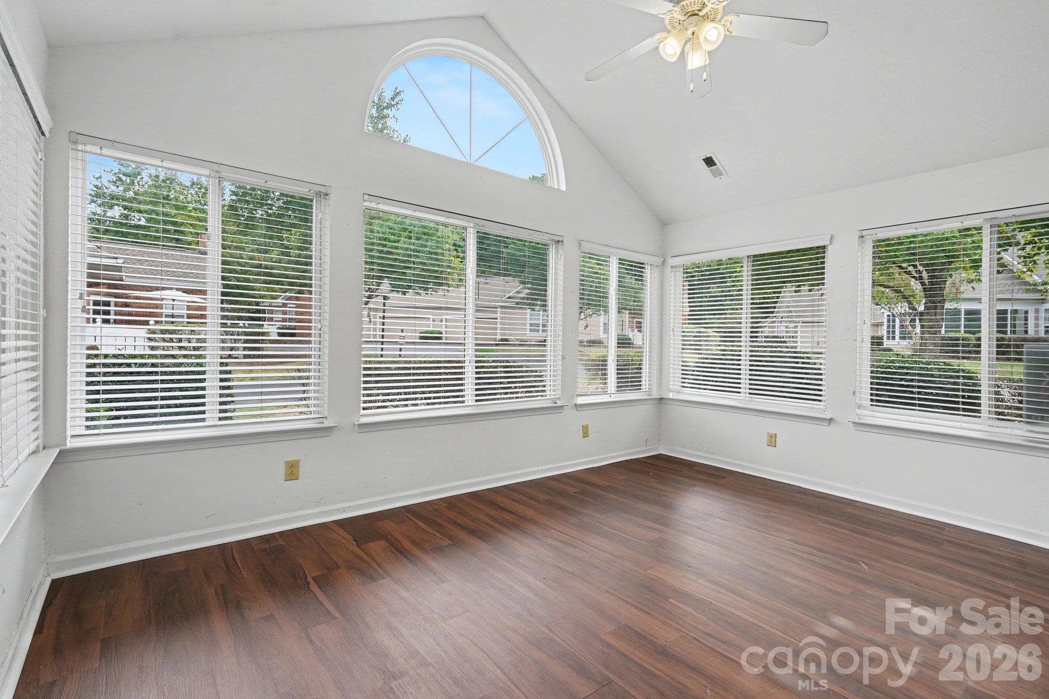 Condominium at 6809 Ledgestone Place, Charlotte, photo 11 of 38
