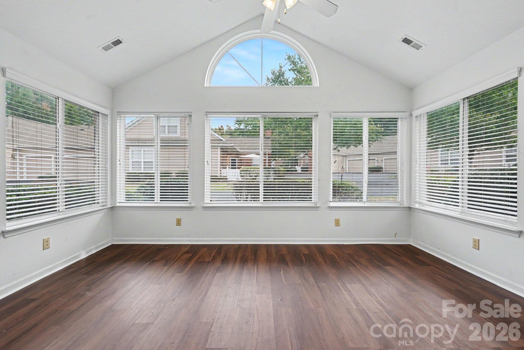 Condominium at 6809 Ledgestone Place, Charlotte, photo 13 of 38