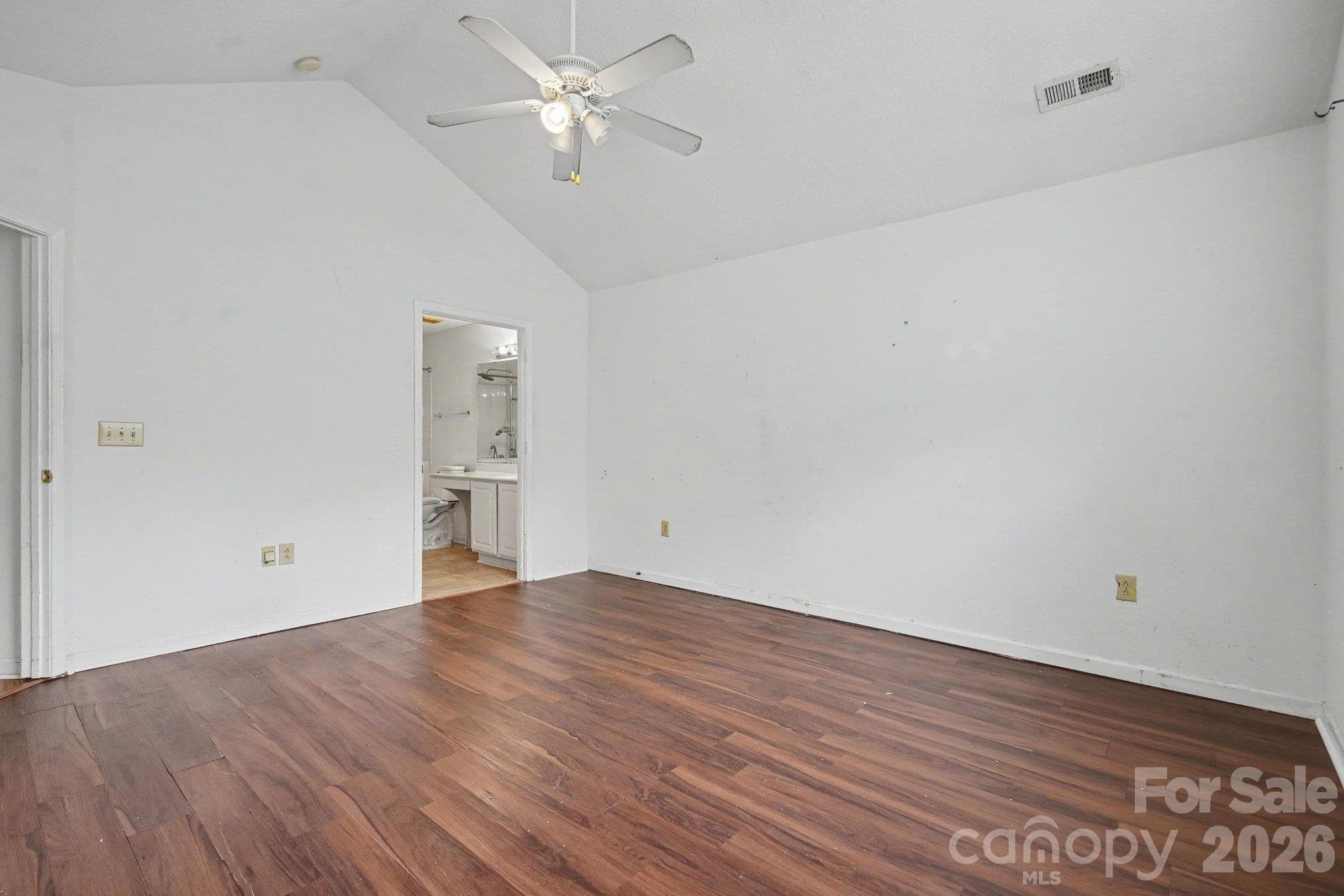 Condominium at 6809 Ledgestone Place, Charlotte, photo 30 of 38