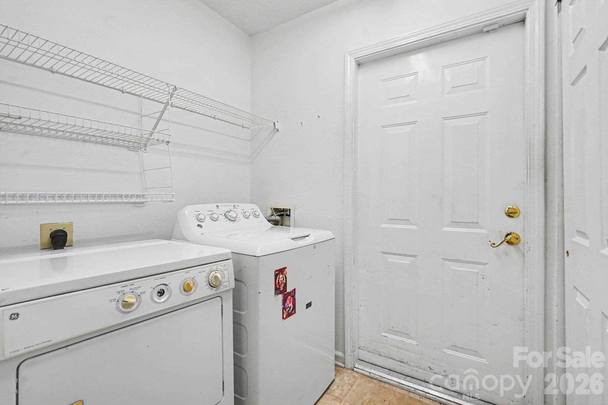 Condominium at 6809 Ledgestone Place, Charlotte, photo 35 of 38