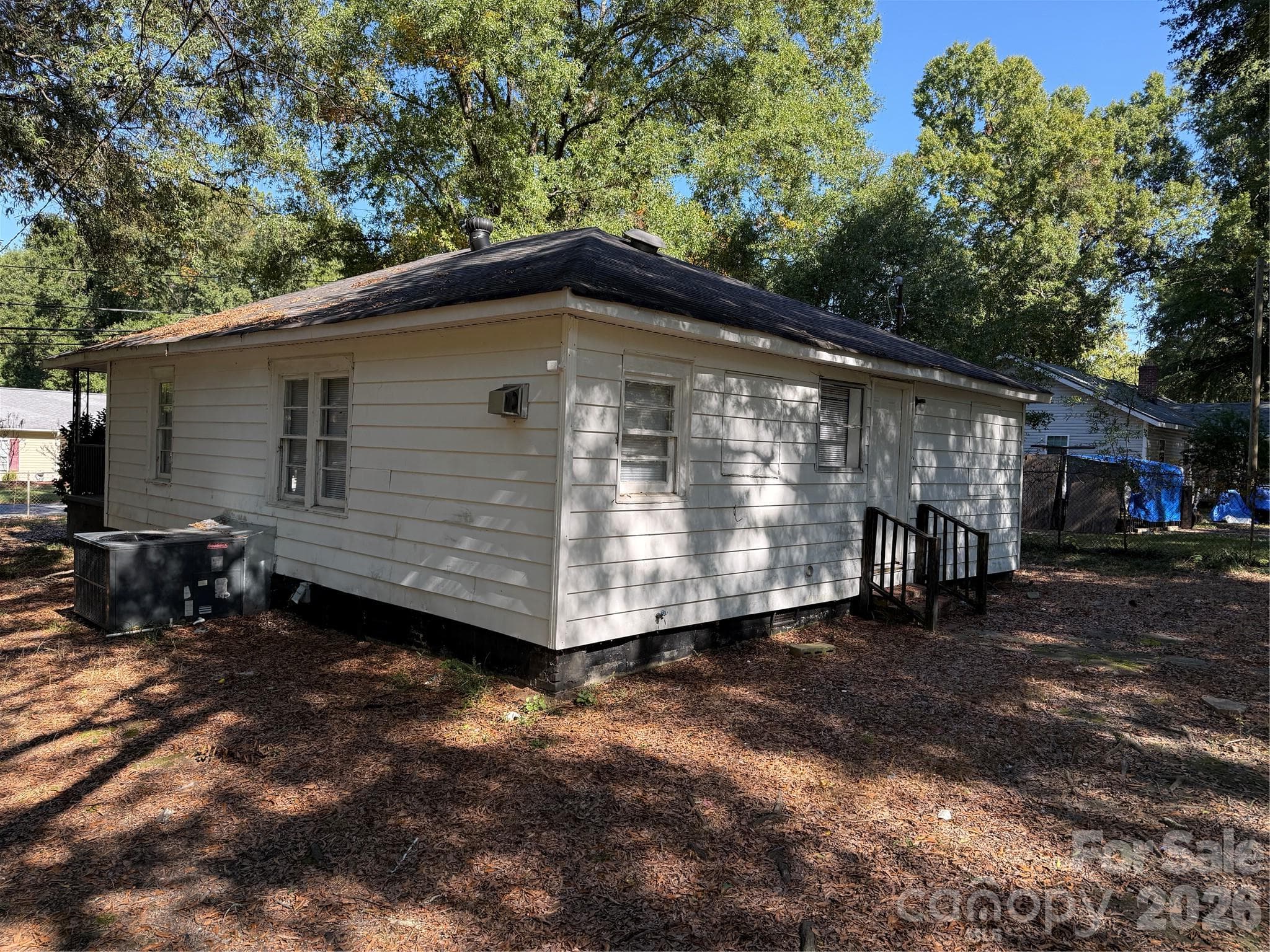 Single Family Residence at 2612 McArver Street, Gastonia, photo 4 of 20
