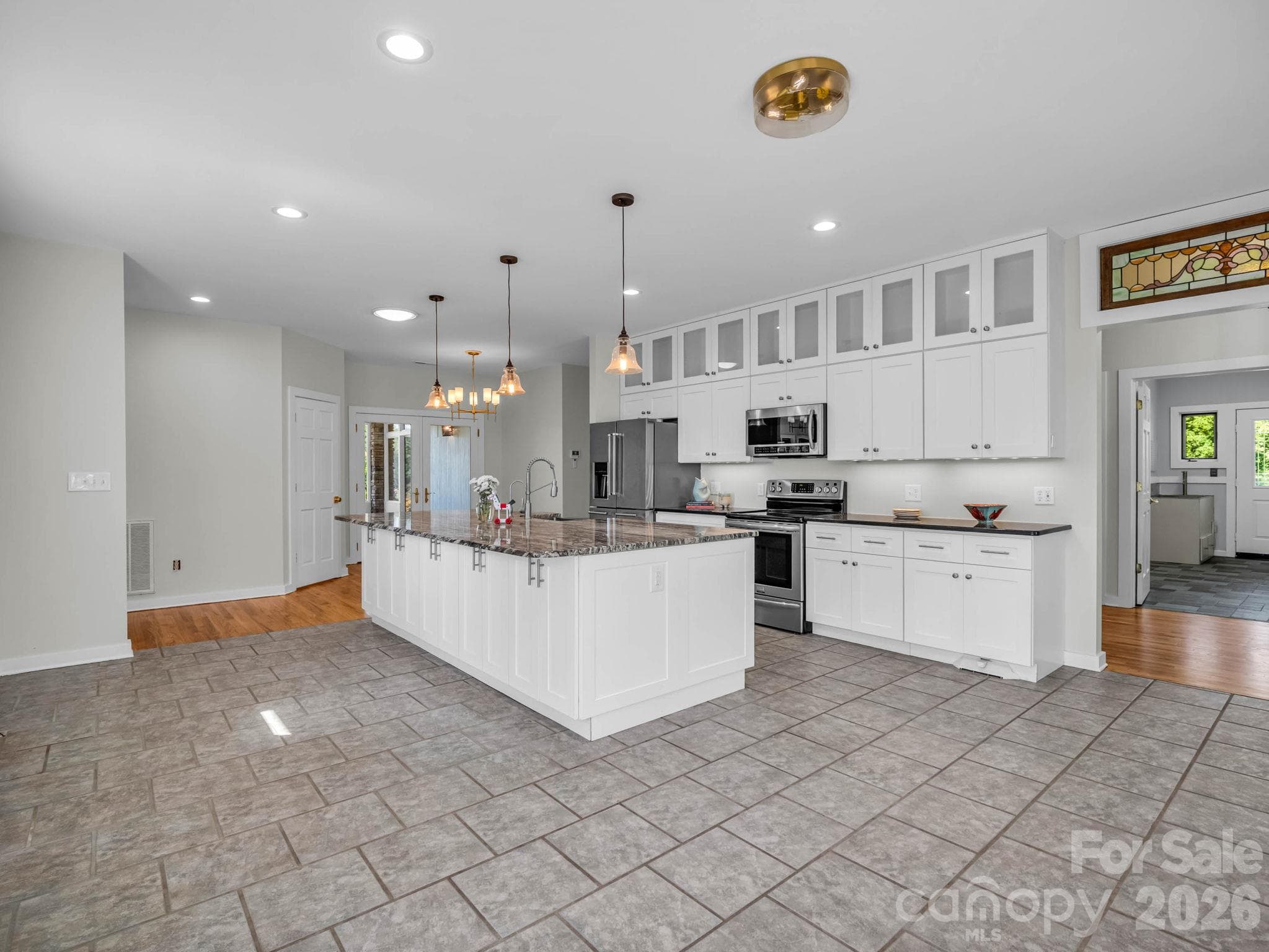 Spacious Custom Kitchen - Room to Create and Entertain! - 401 Over Hill Drive, Tryon
