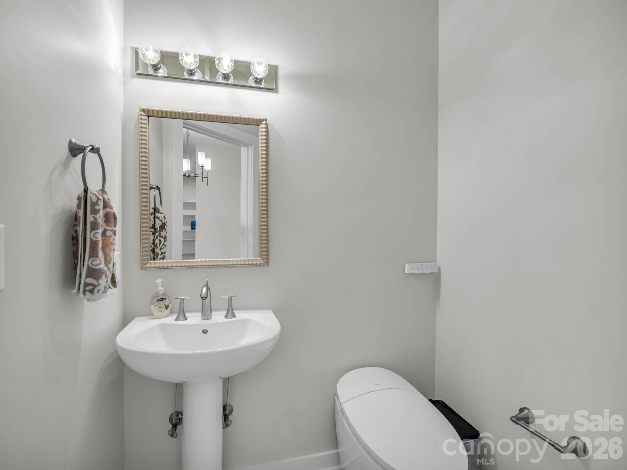 Half-Bath - 401 Over Hill Drive, Tryon