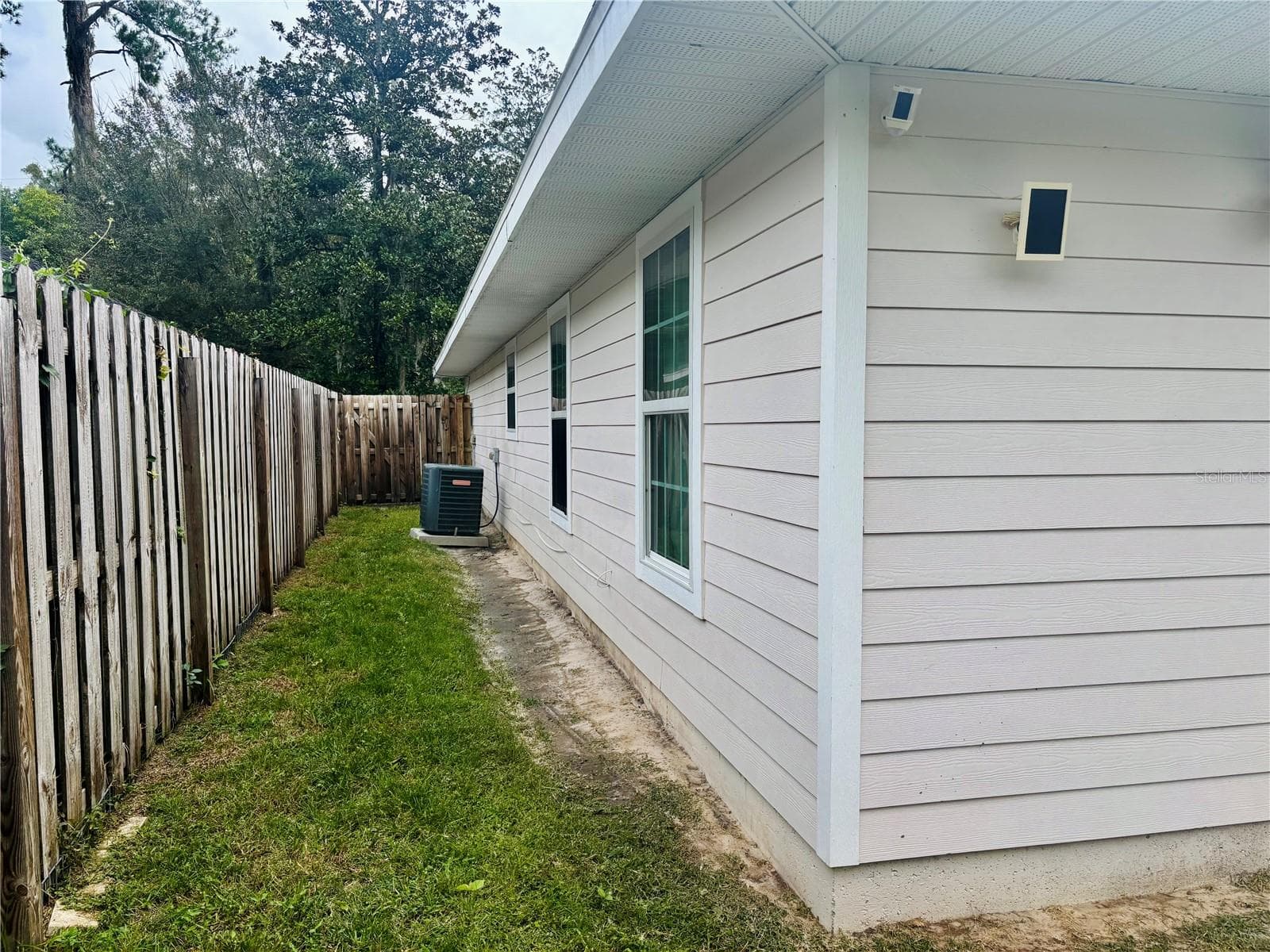 Single Family Residence at 1714 NW 9TH ST, GAINESVILLE, photo 20 of 24
