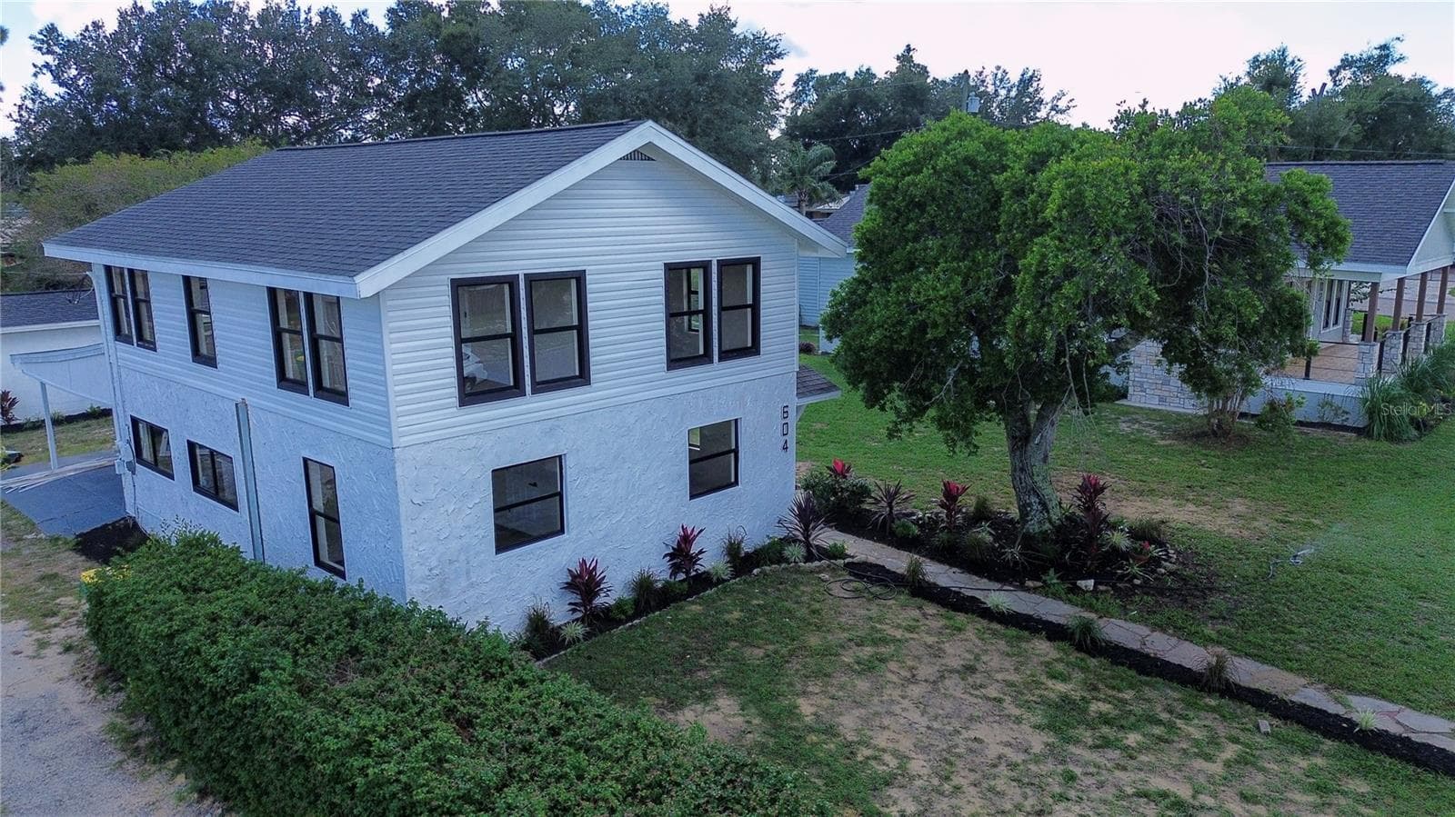 Single Family Residence at 604 EDMUND AVE, DUNDEE, photo 34 of 45