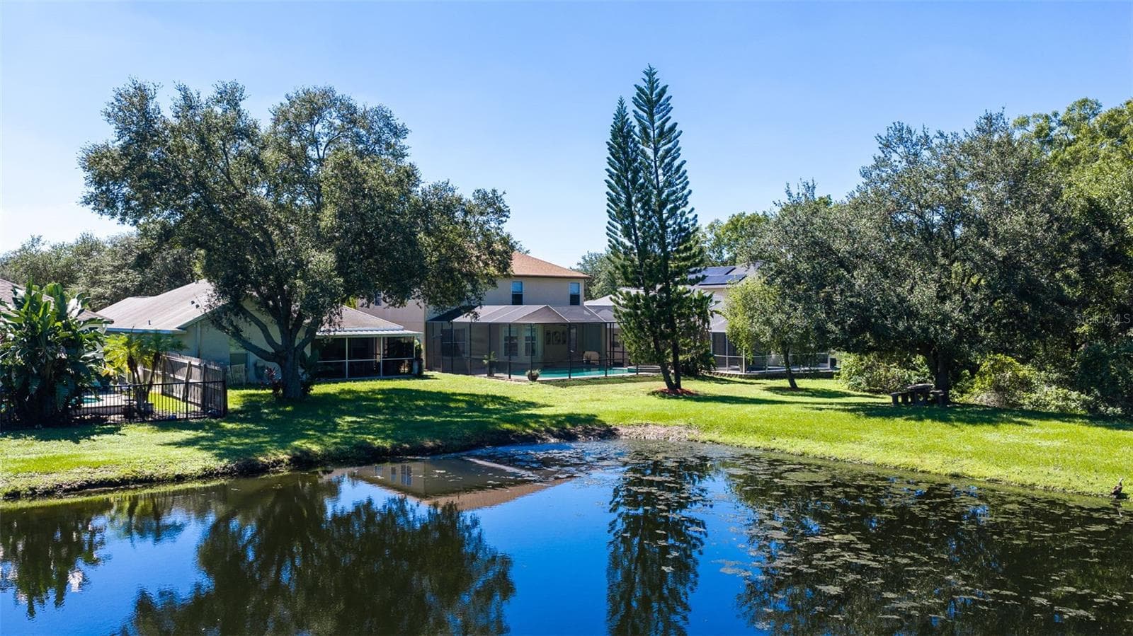 Single Family Residence at 4758 WHISPERING WIND AVE, TAMPA, photo 3 of 46