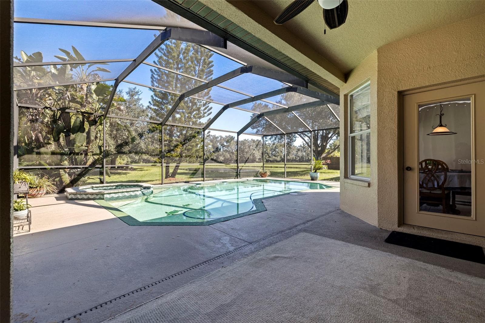 Single Family Residence at 4758 WHISPERING WIND AVE, TAMPA, photo 5 of 46