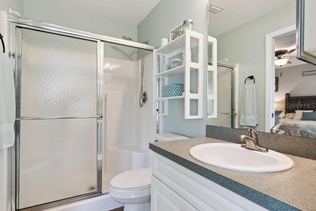 Primary bathroom - 30749 GLENN DR, TAVARES