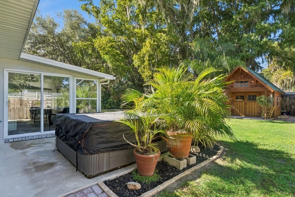 Heated Spa - 30749 GLENN DR, TAVARES