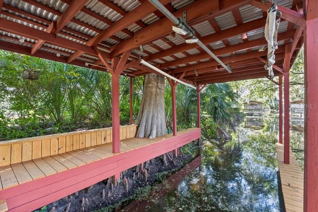 Covered Boat Lift - 30749 GLENN DR, TAVARES